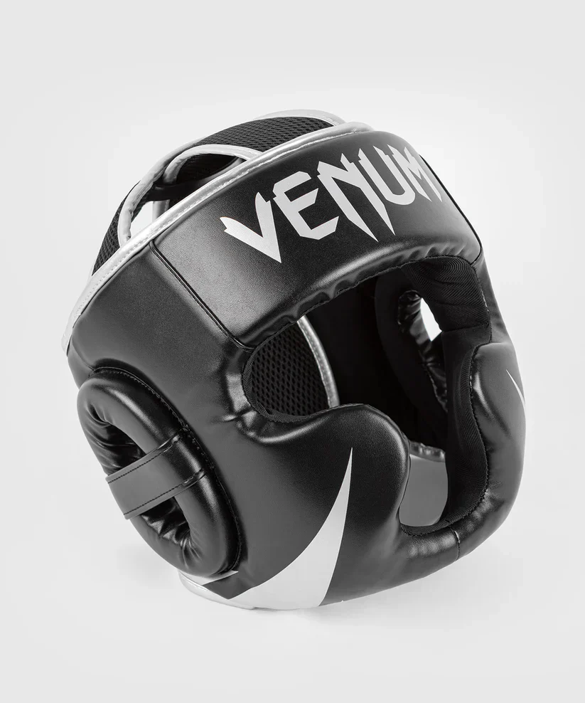 מגן ראש לאיגרוף Venum Challenger Black/Silver ימין